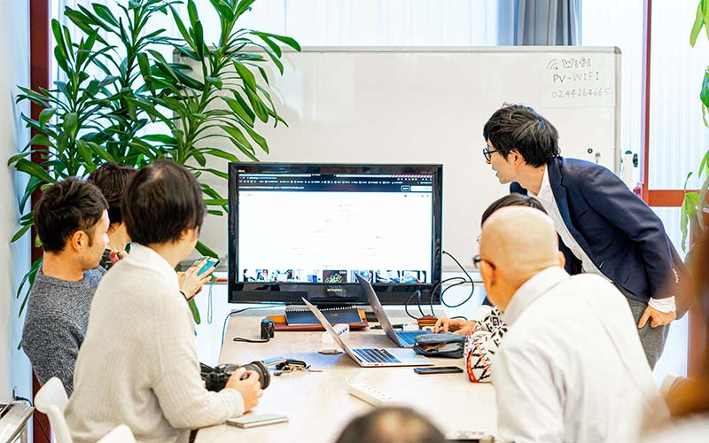 パソコン研修は“現場対応型”で行います